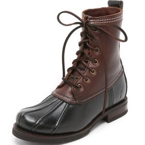 FRYE Women’s Veronica Duck Boot